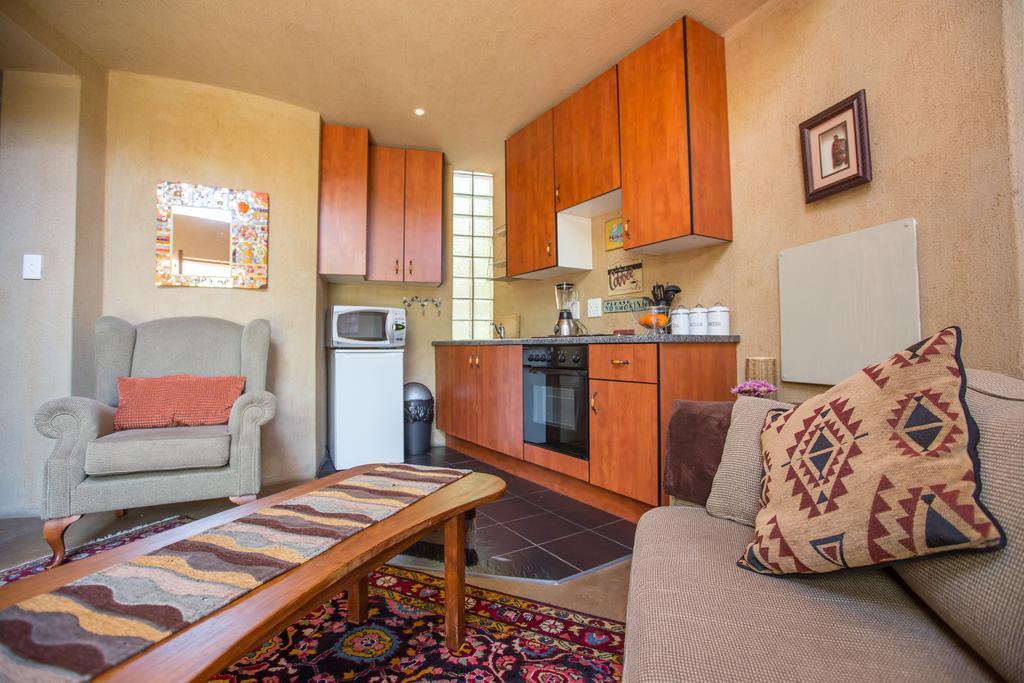Moonflower Cottages Johannesburg Exterior photo