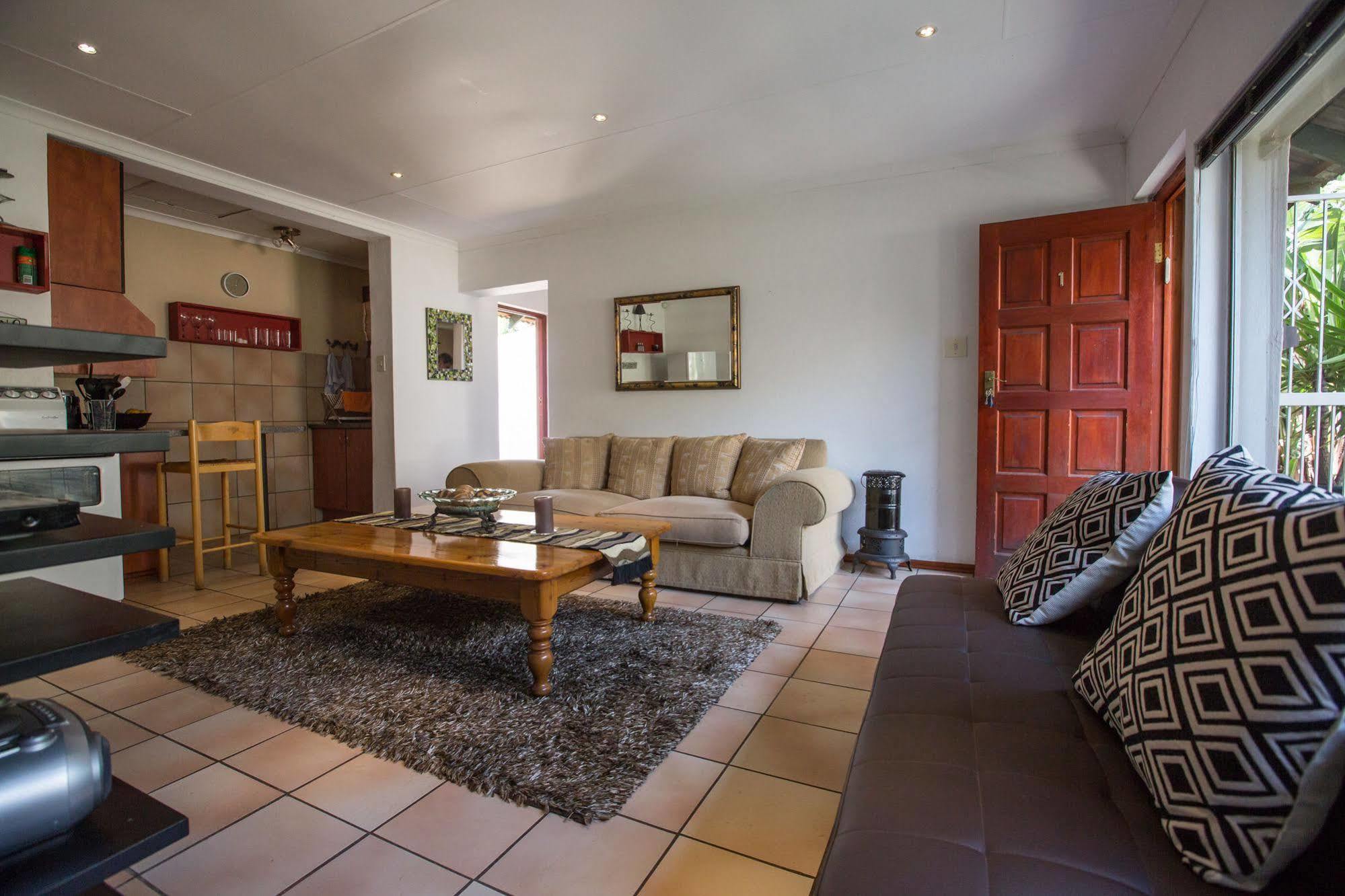 Moonflower Cottages Johannesburg Exterior photo